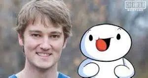 TheOdd1sOut Bio, Wiki, Age, Girlfriend, Comics, .